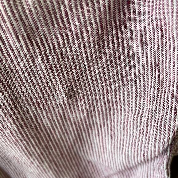 Tommy Bahama Relax 100% linen red and white striped shorts. - Picture 5 of 9